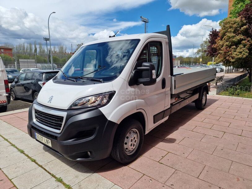 Foto del PEUGEOT Boxer Caja Cabina 2.2BlueHDI 335 L3 S&S 140