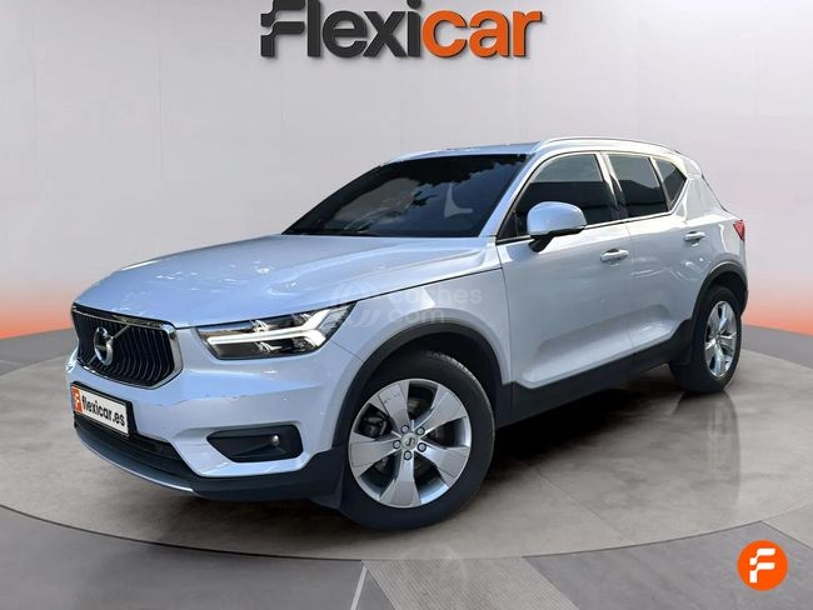 Foto del VOLVO XC40 B4 Momentum Aut.