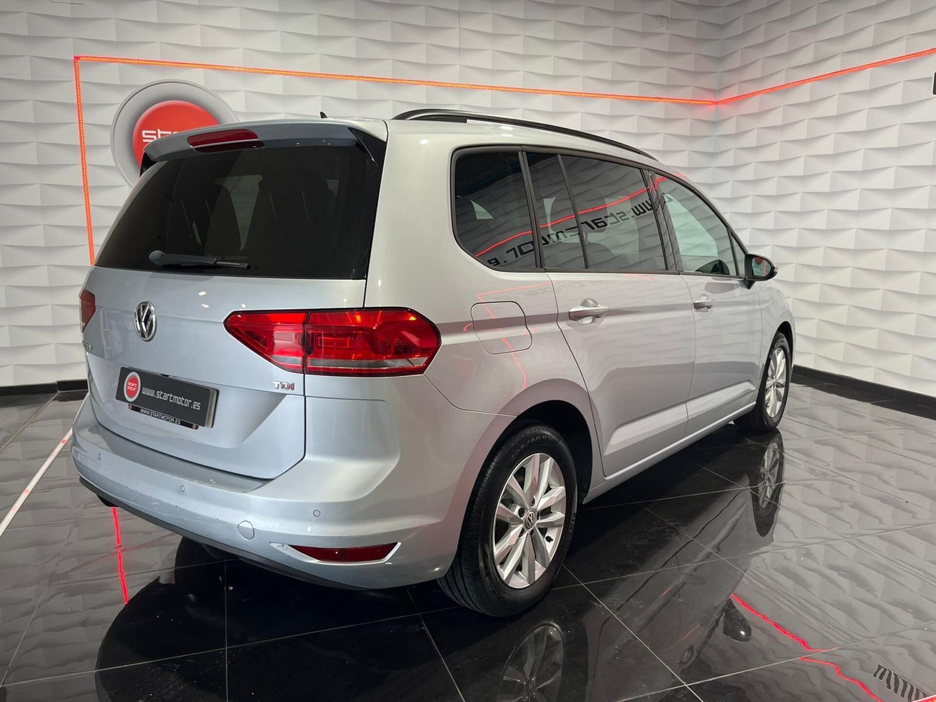 Imagen 2 de VOLKSWAGEN Touran