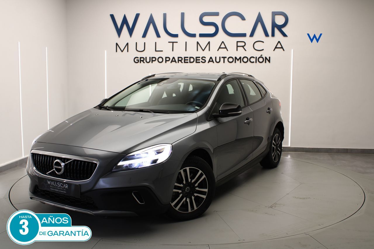 VOLVO V40 Cross Country (2.0 D2 Cross Country Auto) en Alicante
