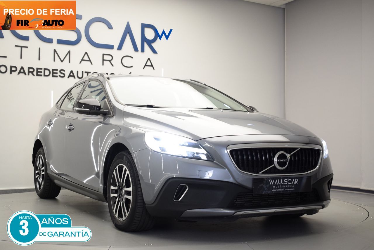 VOLVO V40 Cross Country (2.0 D2 Cross Country Auto) en Alicante