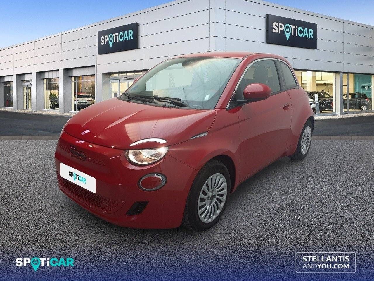 FIAT 500 (  Hb 320km 85kW (118CV) Red) en Barcelona