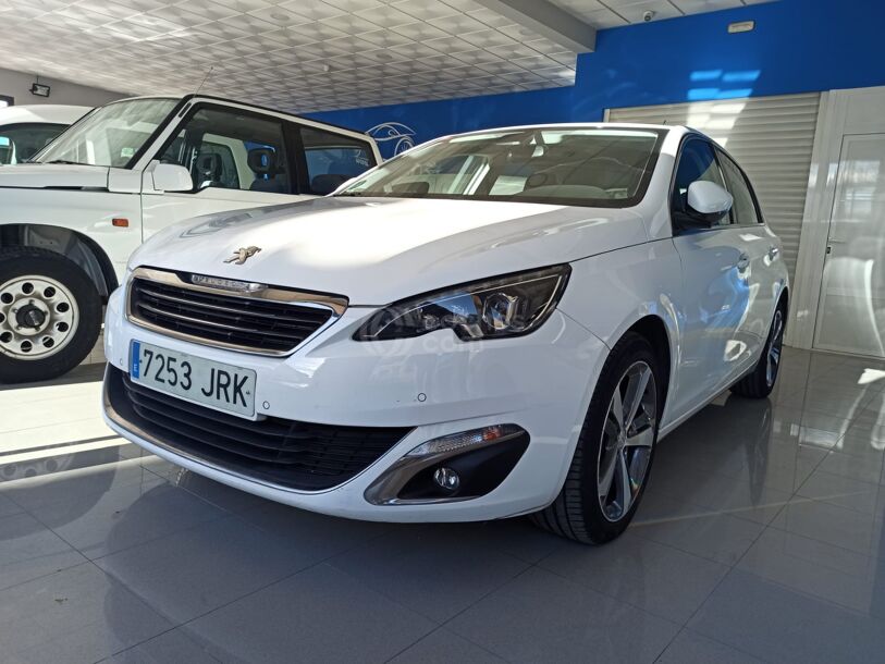 Foto del PEUGEOT 308 1.6 BlueHDi Allure 120