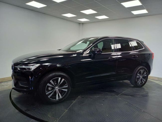VOLVO XC60 (2.0 D3 MOMENTUM PRO ADBLUE) en Madrid