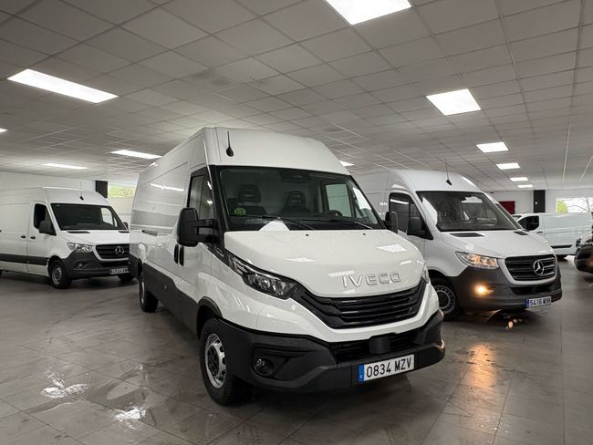 Foto del IVECO Daily Furgón 33S16 V 3000 H1 7.3 156