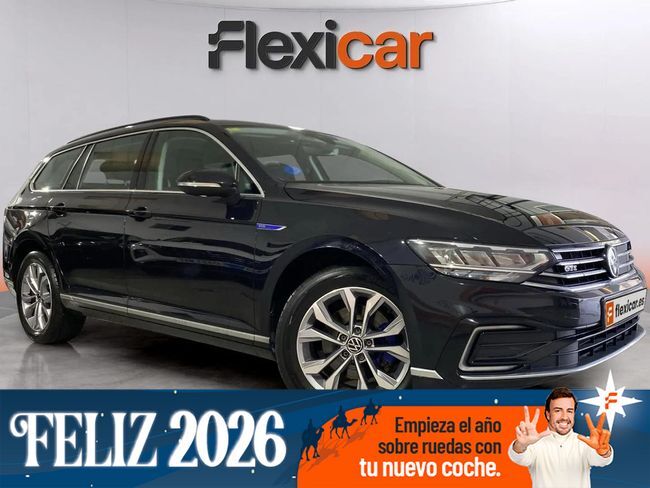 VOLKSWAGEN Passat (Variant GTE 1.4 TSI e-Power 115kW + 85kW) en Alicante
