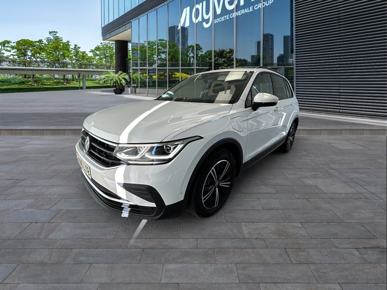 VOLKSWAGEN Tiguan (Life 1.4 TSI eHybrid 180 kW (245 CV) DSG) en Madrid