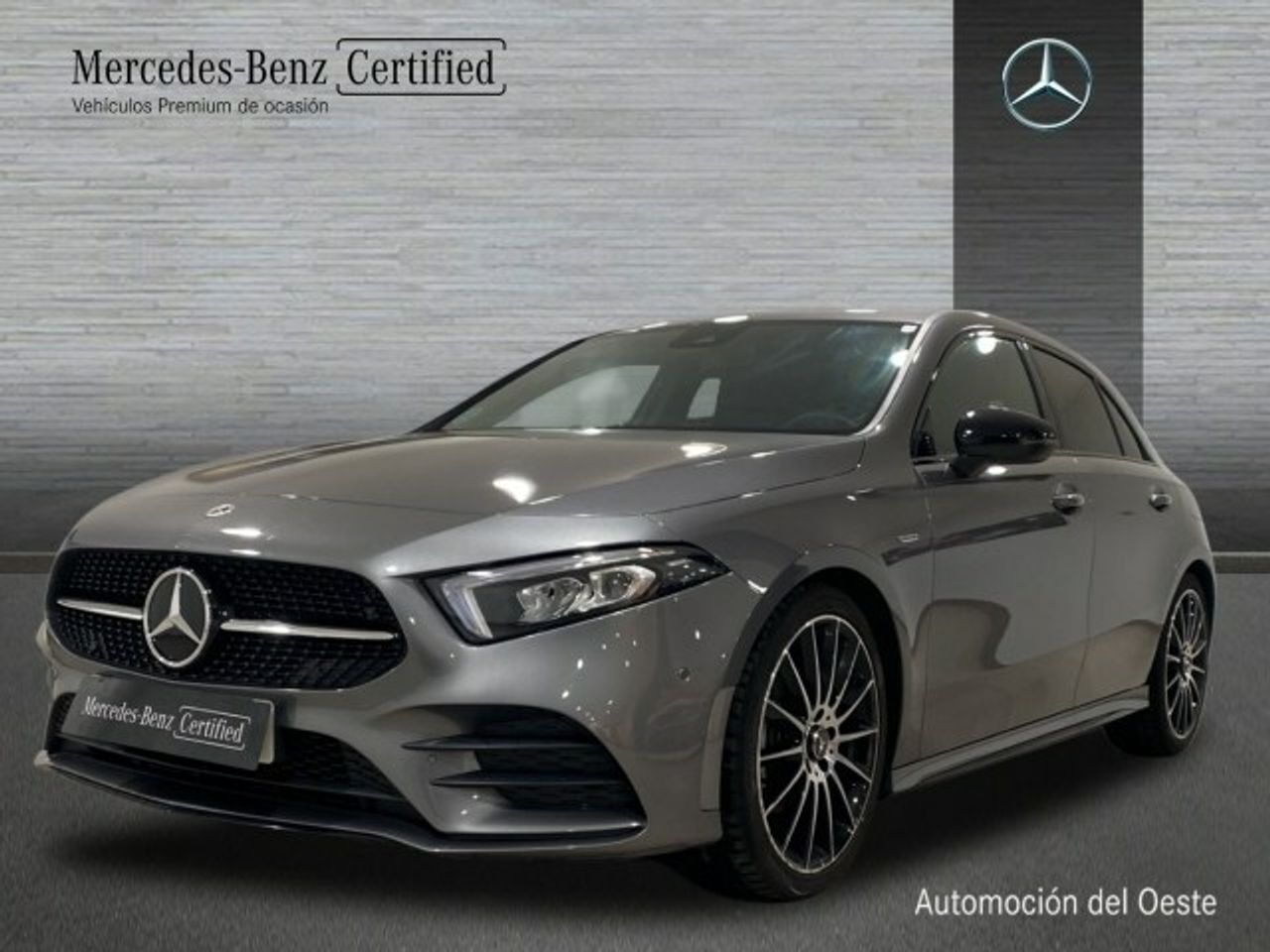 MERCEDES Clase A (180 amg line (euro 6d)) en Badajoz