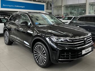 Imagen de VOLKSWAGEN Touareg 3.0TSI V6 eHybrid Elegance 4Motion Tiptronic