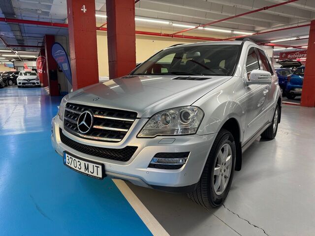 MERCEDES Clase M (ML 350 CDI 4M Grand Edition 170 kW (231 CV)) en Barcelona