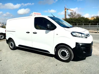 Foto del CITROEN Jumpy Fg. BlueHDI Talla M S&S Control 120