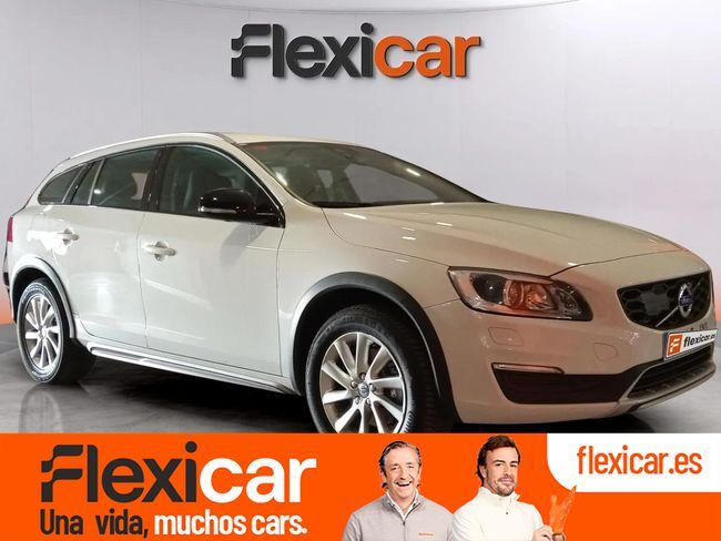 VOLVO V60 (2.0 D3 Momentum Auto) en Barcelona