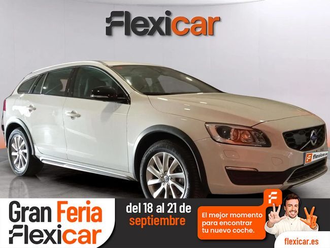 VOLVO V60 (2.0 D3 Momentum Auto) en Barcelona
