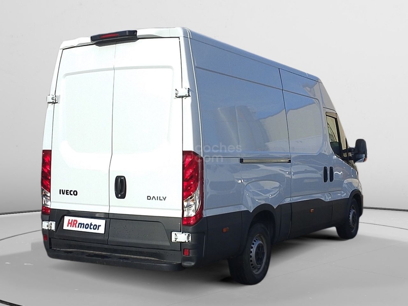 Foto del IVECO Daily Furgón 35S14 V 3520 H1 9.0 136