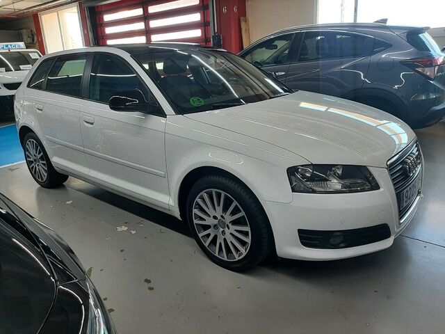 AUDI A3 (Ambiente 1.4 TFSI 92 kW (125 CV)) en Barcelona