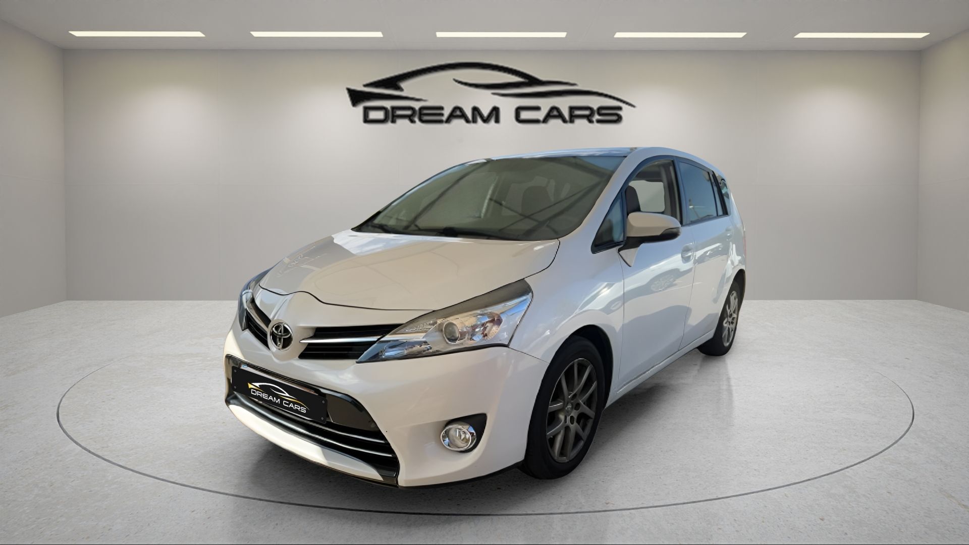 TOYOTA Verso (115D Advance 82 kW (112 CV)) en Madrid