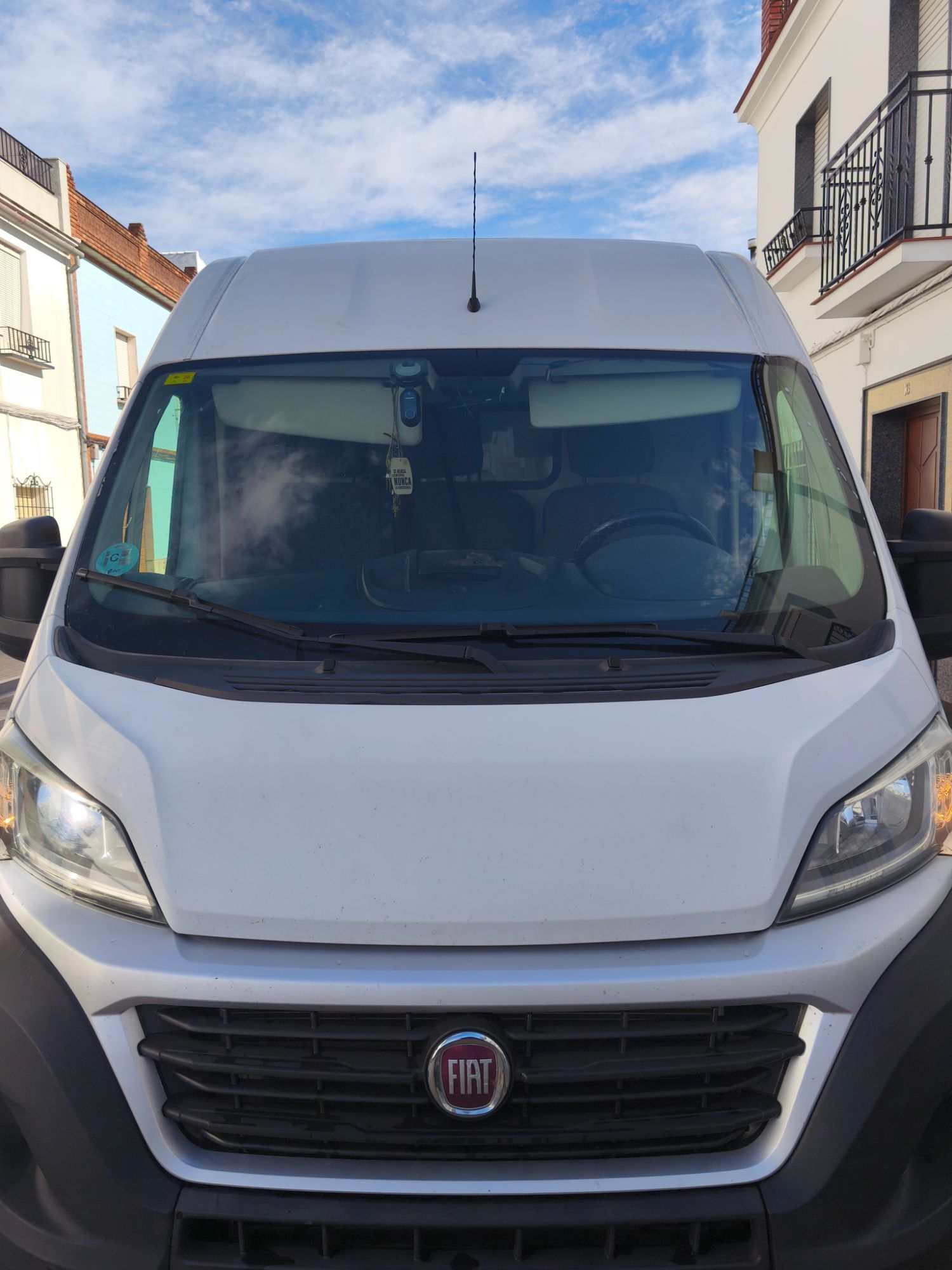 Foto del FIAT Ducato Fg. Maxi 35 2.3Mjt LPEGR Ex.L T.A 95kW
