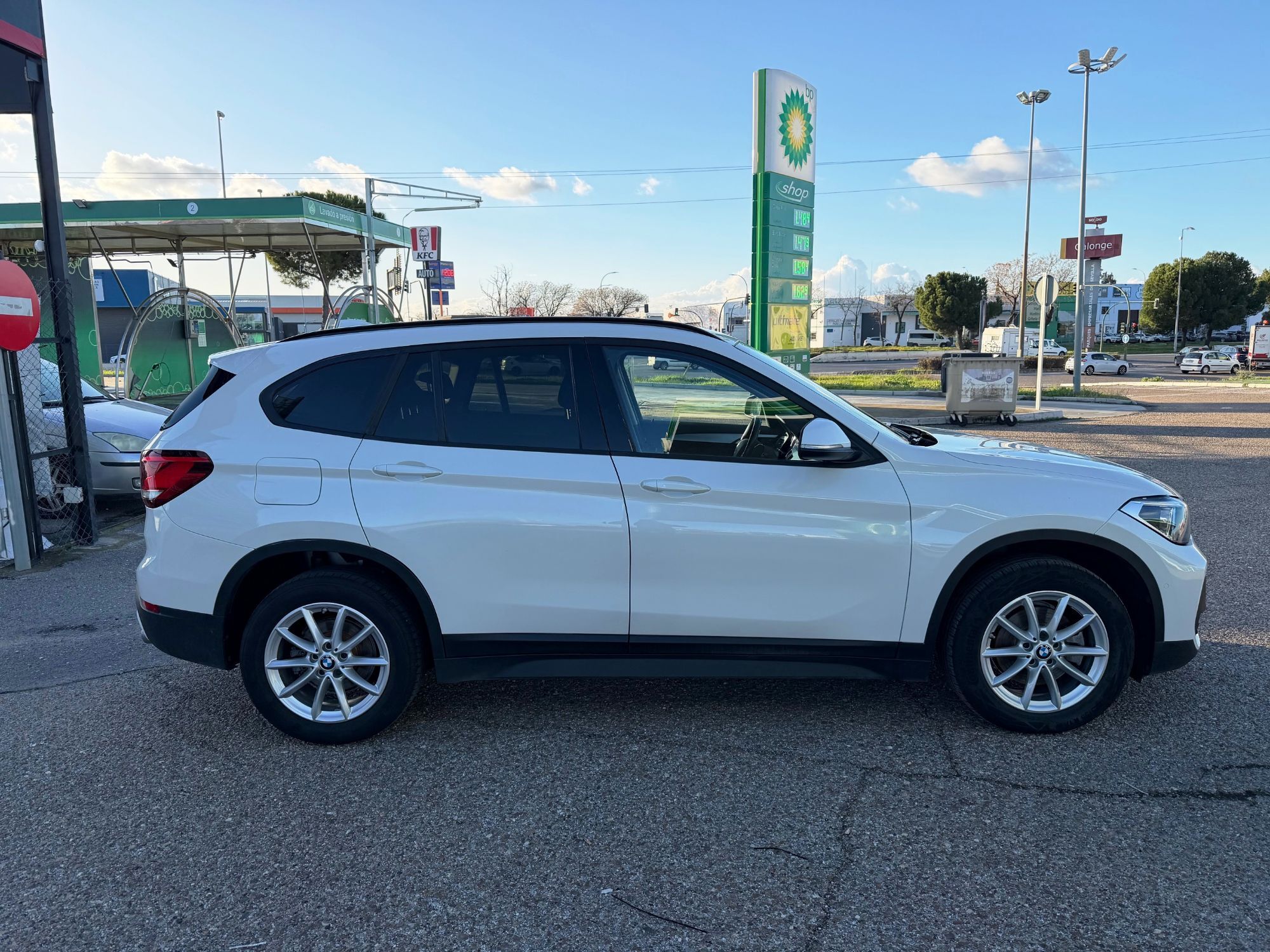 Foto del BMW X1 sDrive 18dA Corporate