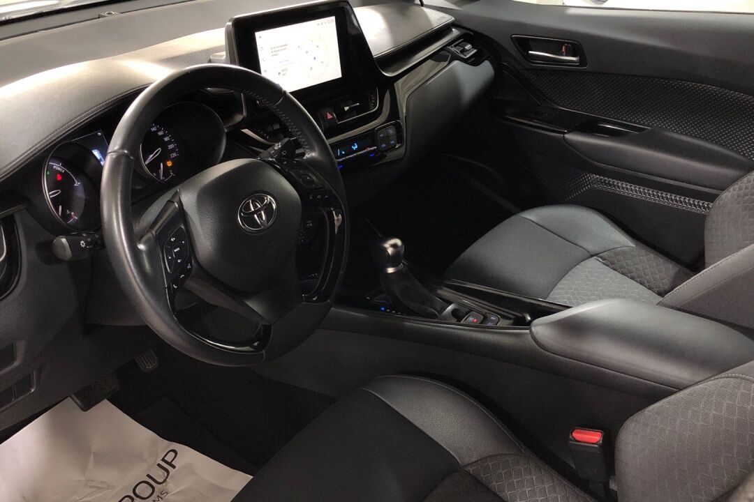 Foto del TOYOTA C-HR 200H Advance