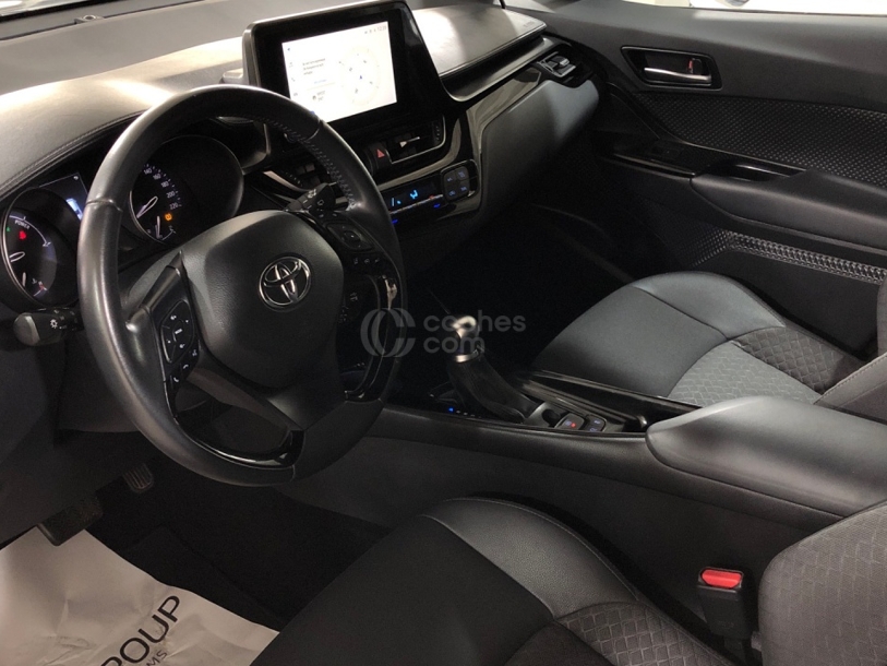 Foto del TOYOTA C-HR 200H Advance