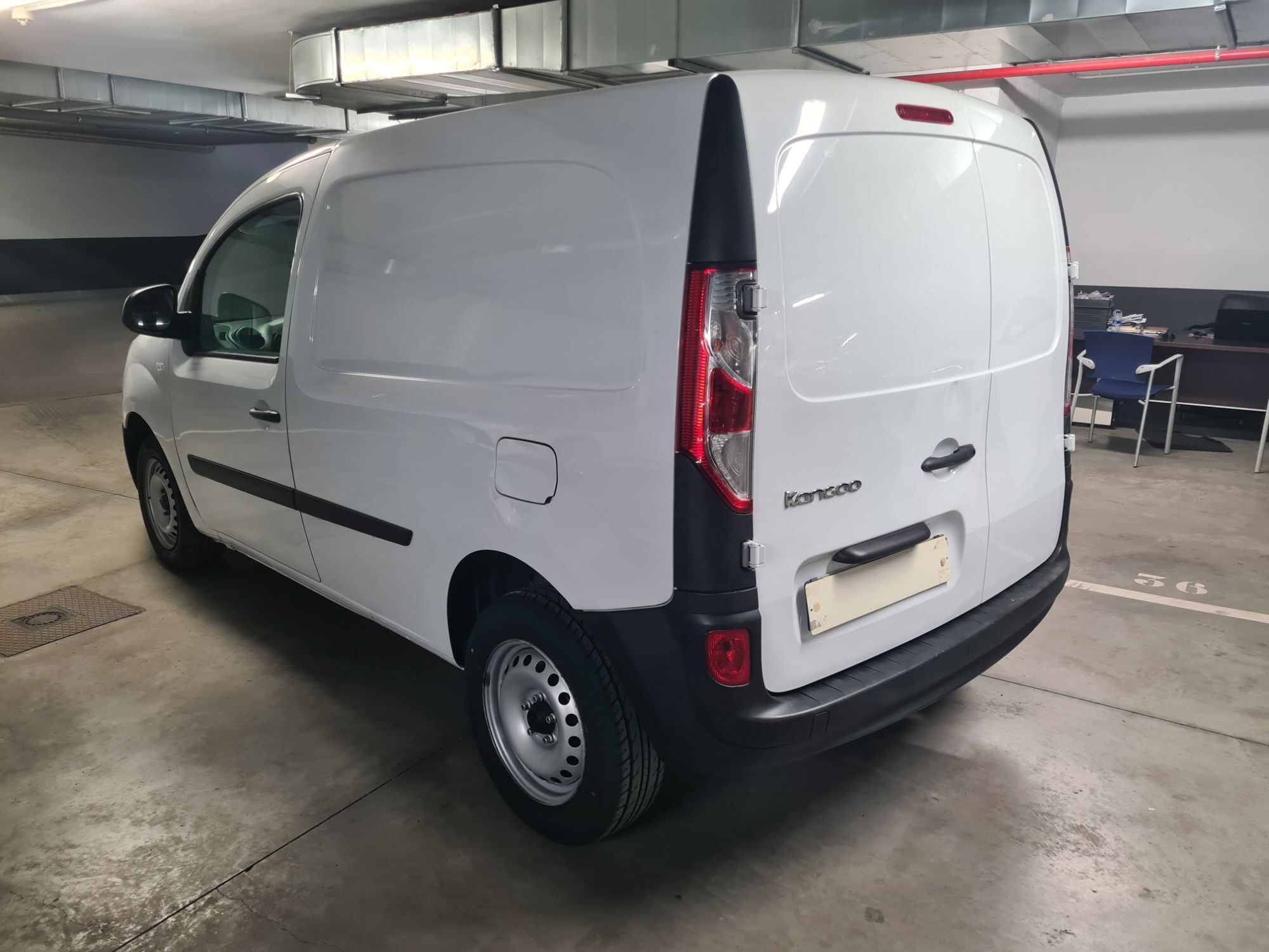RENAULT Kangoo (Combi 1.5dCi Blue Profesional 59kW) en Madrid