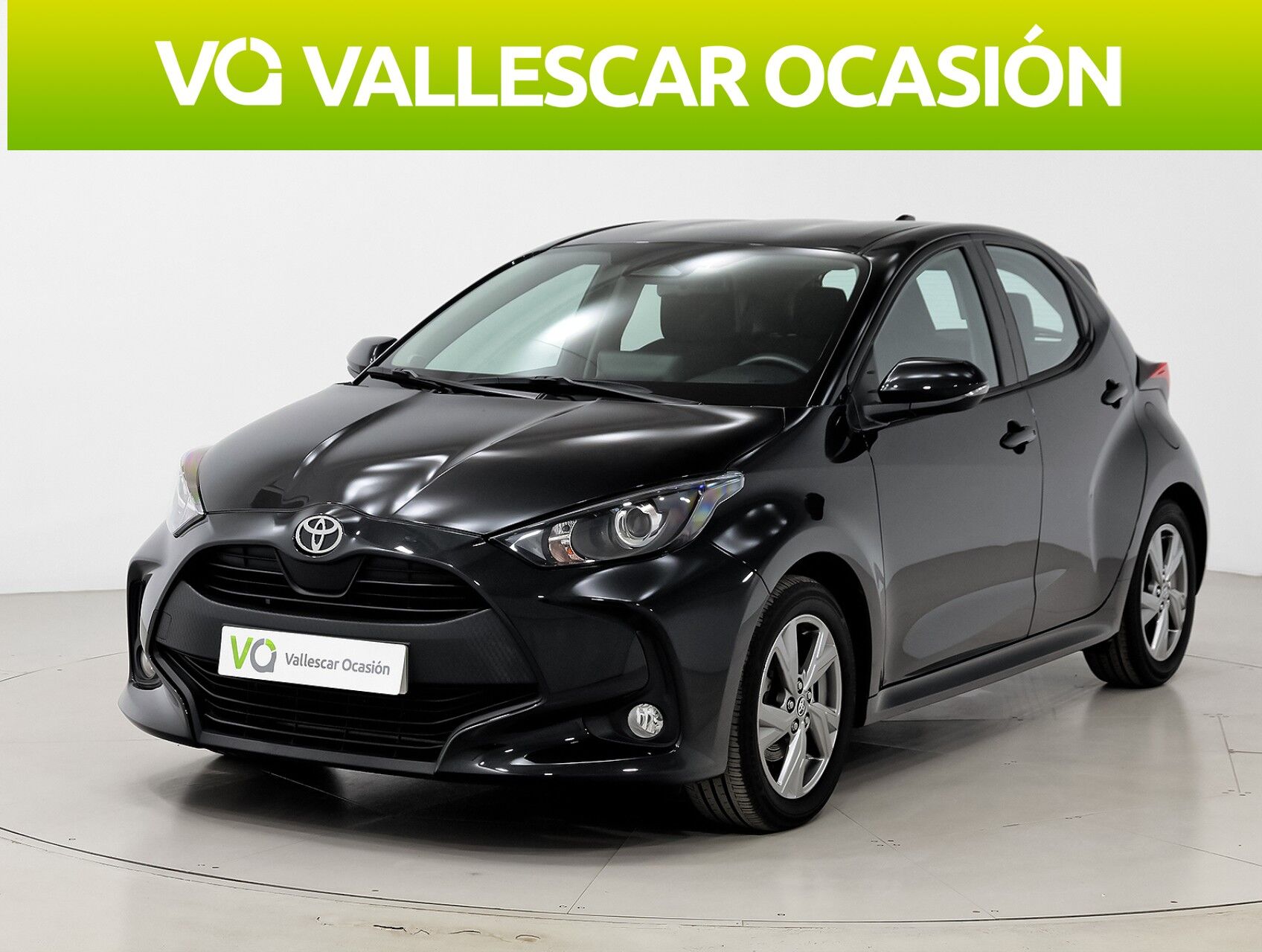 TOYOTA Yaris (ACTIVE PLUS 1.5 VVT-I HEV 116 CV 5P) en Barcelona