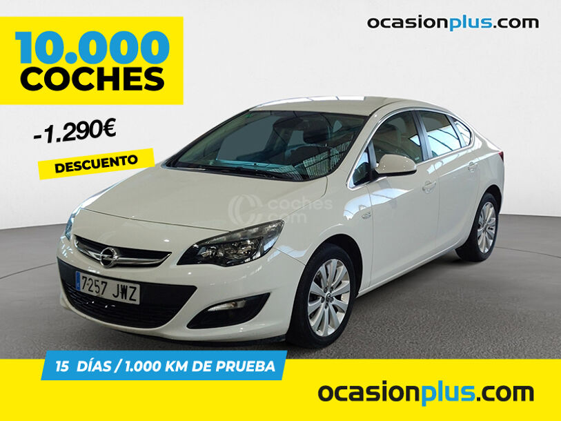 Foto del OPEL Astra Sedán 1.4T Elegance 140