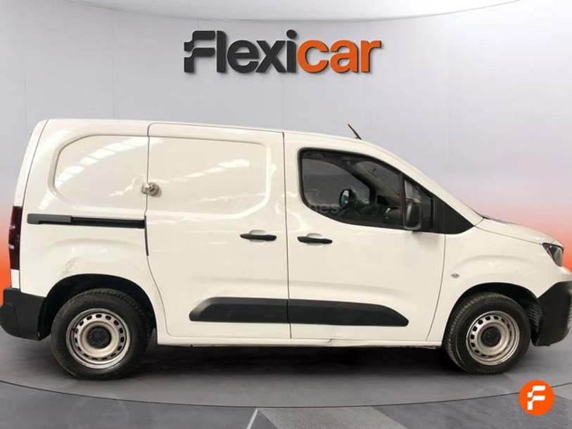 Foto del PEUGEOT Partner 1.5BlueHDI S&S Pro Standard 600kg 100