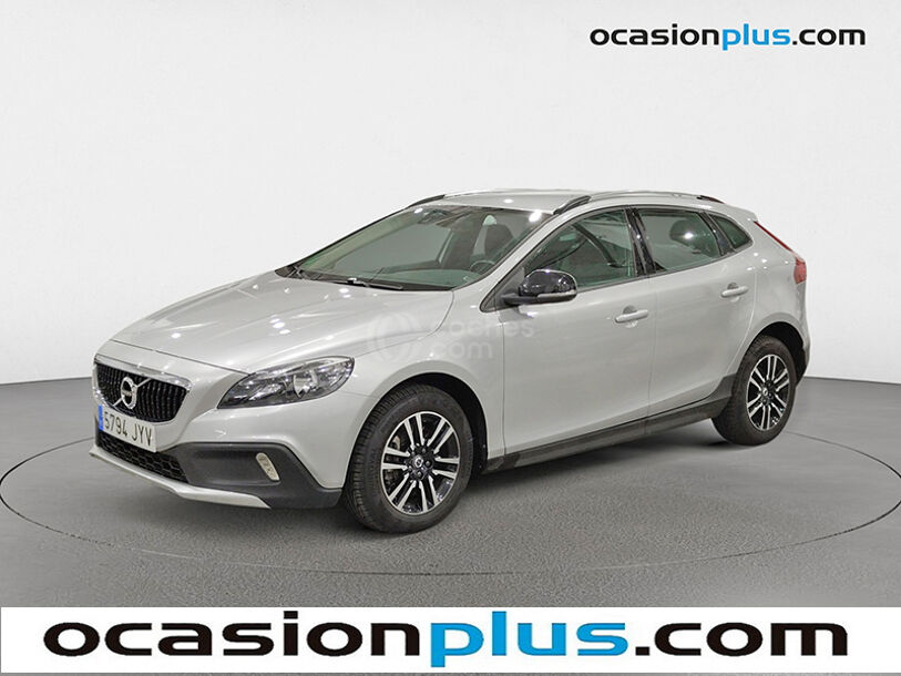 Foto del VOLVO V40 Cross Country D2 Momentum Aut. 120