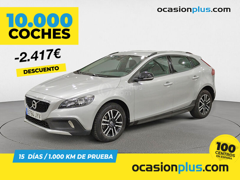 Foto del VOLVO V40 Cross Country D2 Momentum Aut. 120