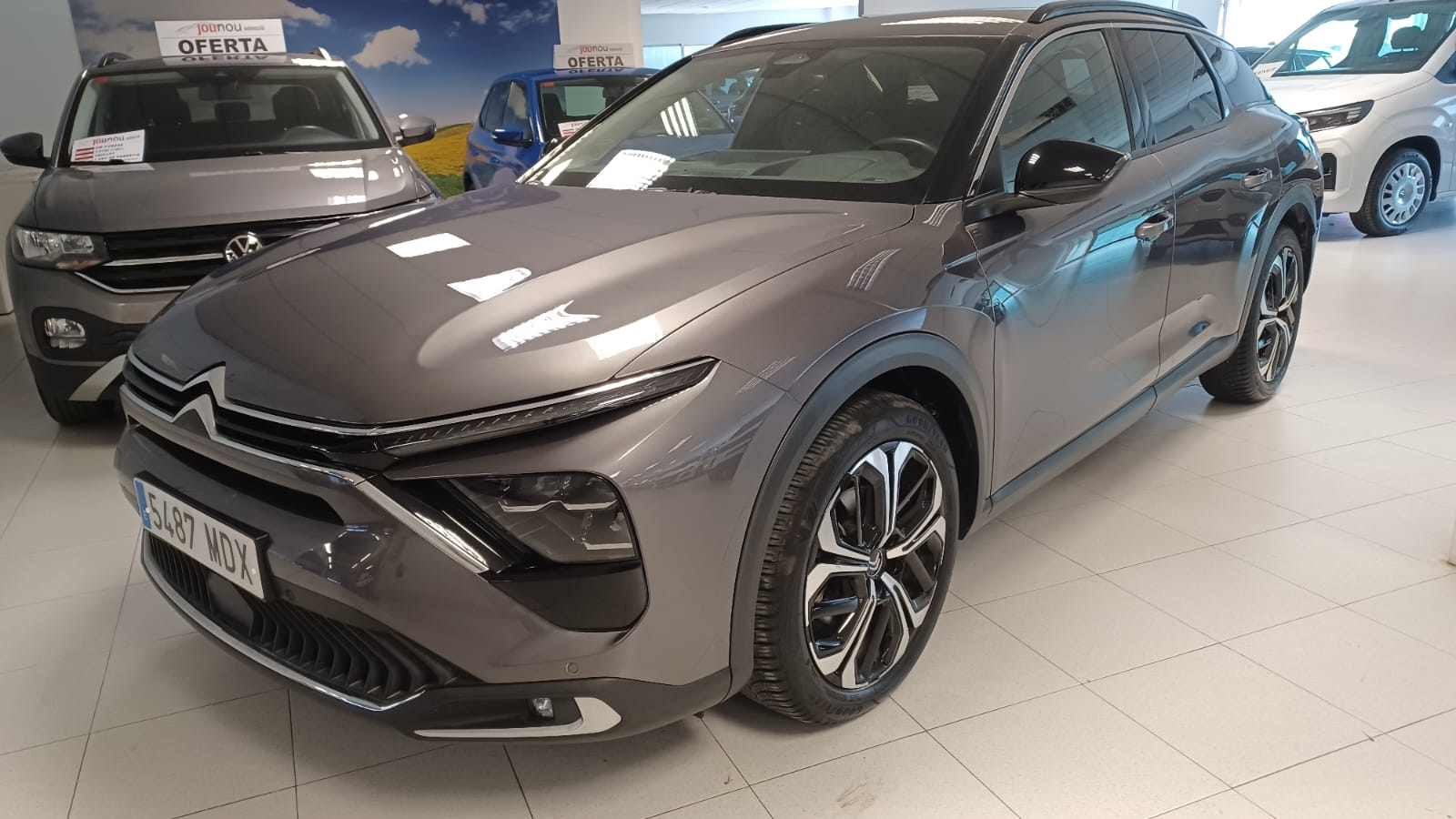 CITROEN C5 X (PureTech 96kW (130CV) S&S EAT8 Shine) en Barcelona