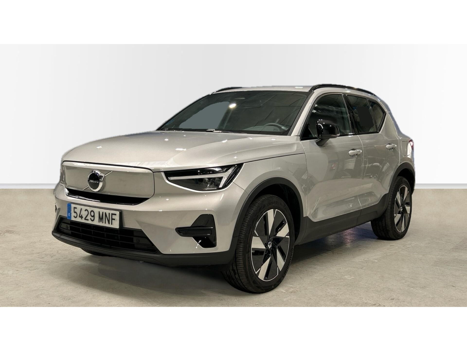 VOLVO XC40 (Single Recharge Core Auto 175 kW (238 CV)) en Madrid