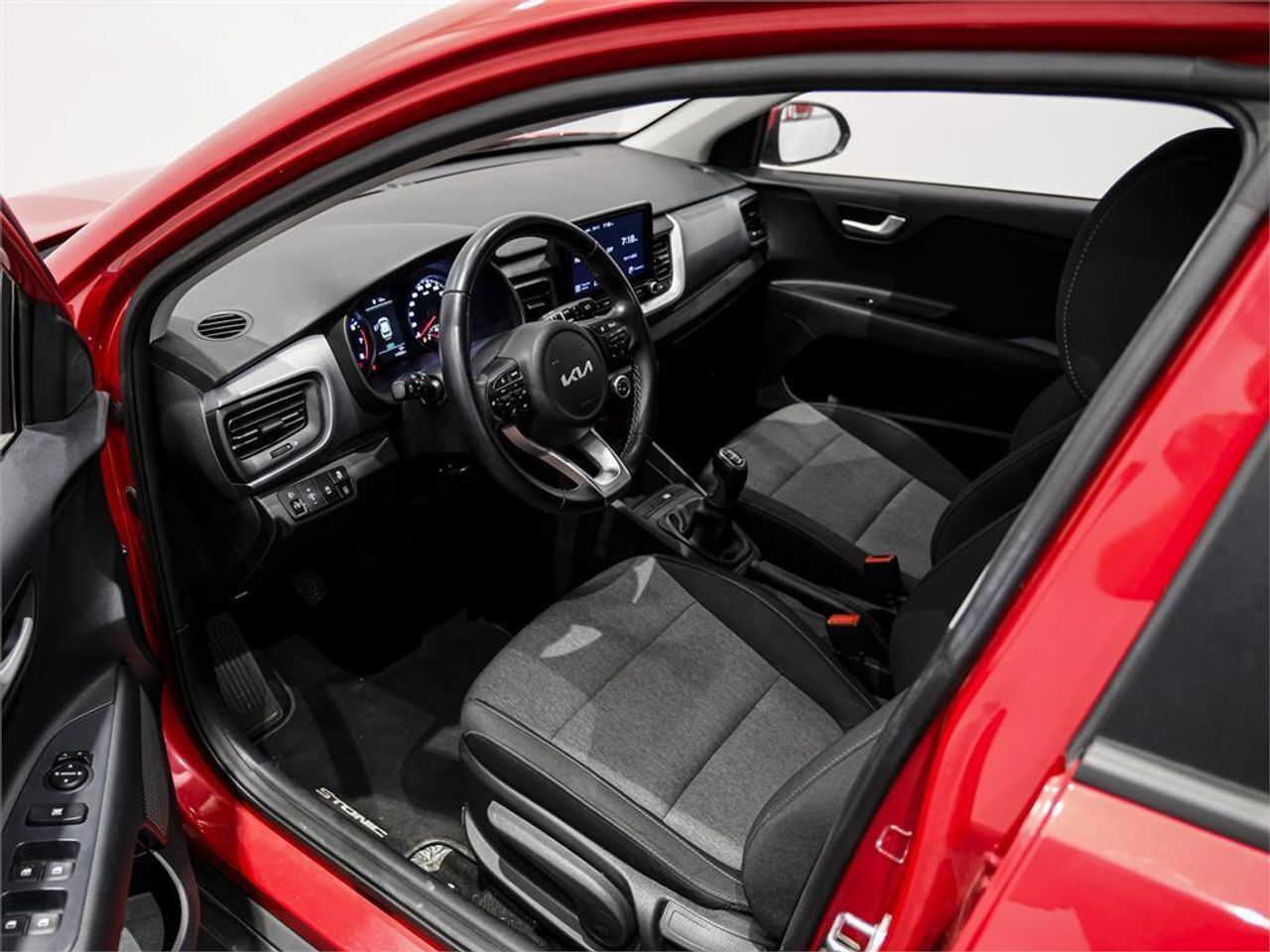 Foto del KIA Stonic 1.0 T-GDi MHEV Concept 100