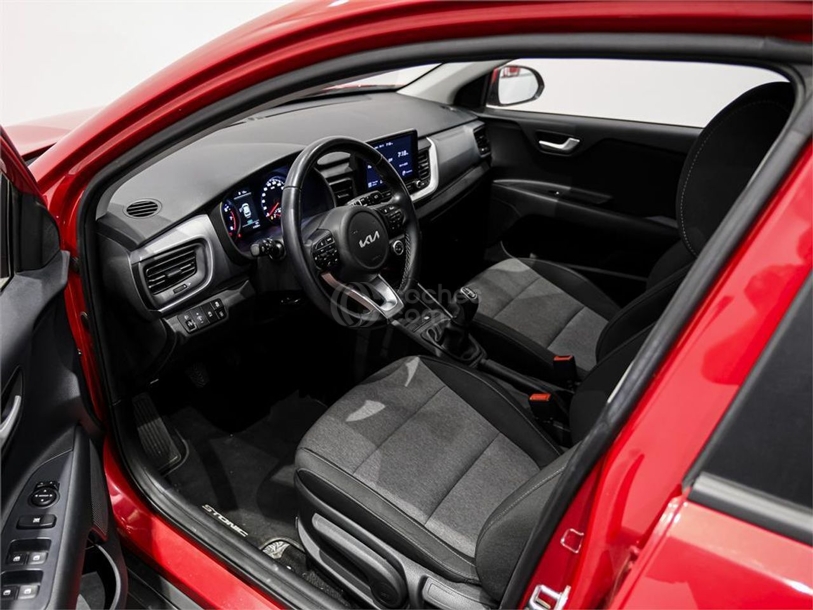 Foto del KIA Stonic 1.0 T-GDi MHEV Concept 100