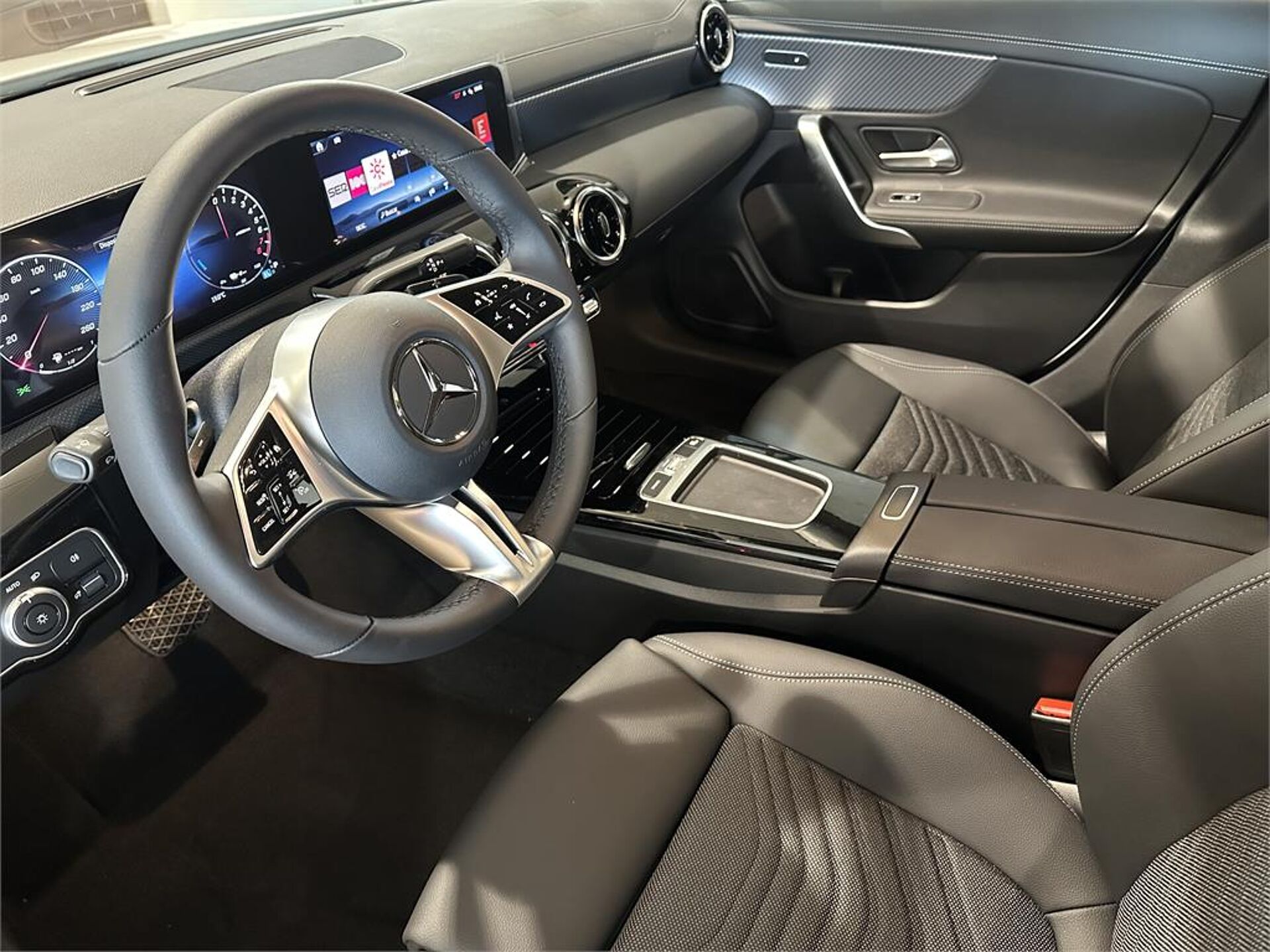 Imagen 3 de MERCEDES Clase CLA