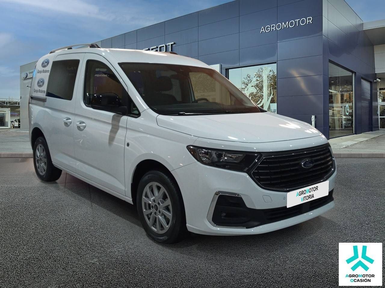 Foto del FORD Tourneo Connect 2.0 Ecoblue SWB L1 Titanium 122