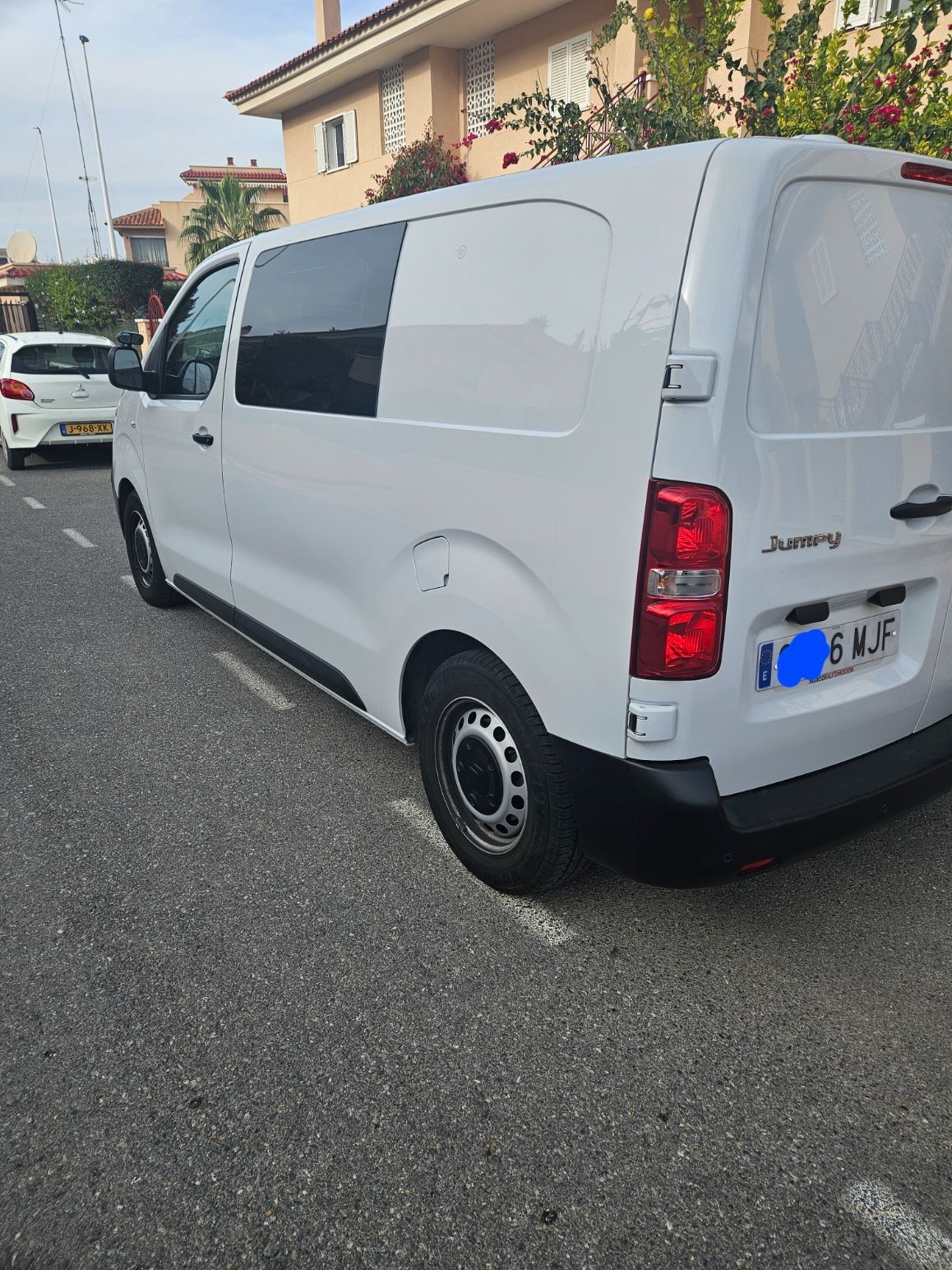 Foto del CITROEN Jumpy DCb. Abatible 2.0 BlueHDI Talla M 145