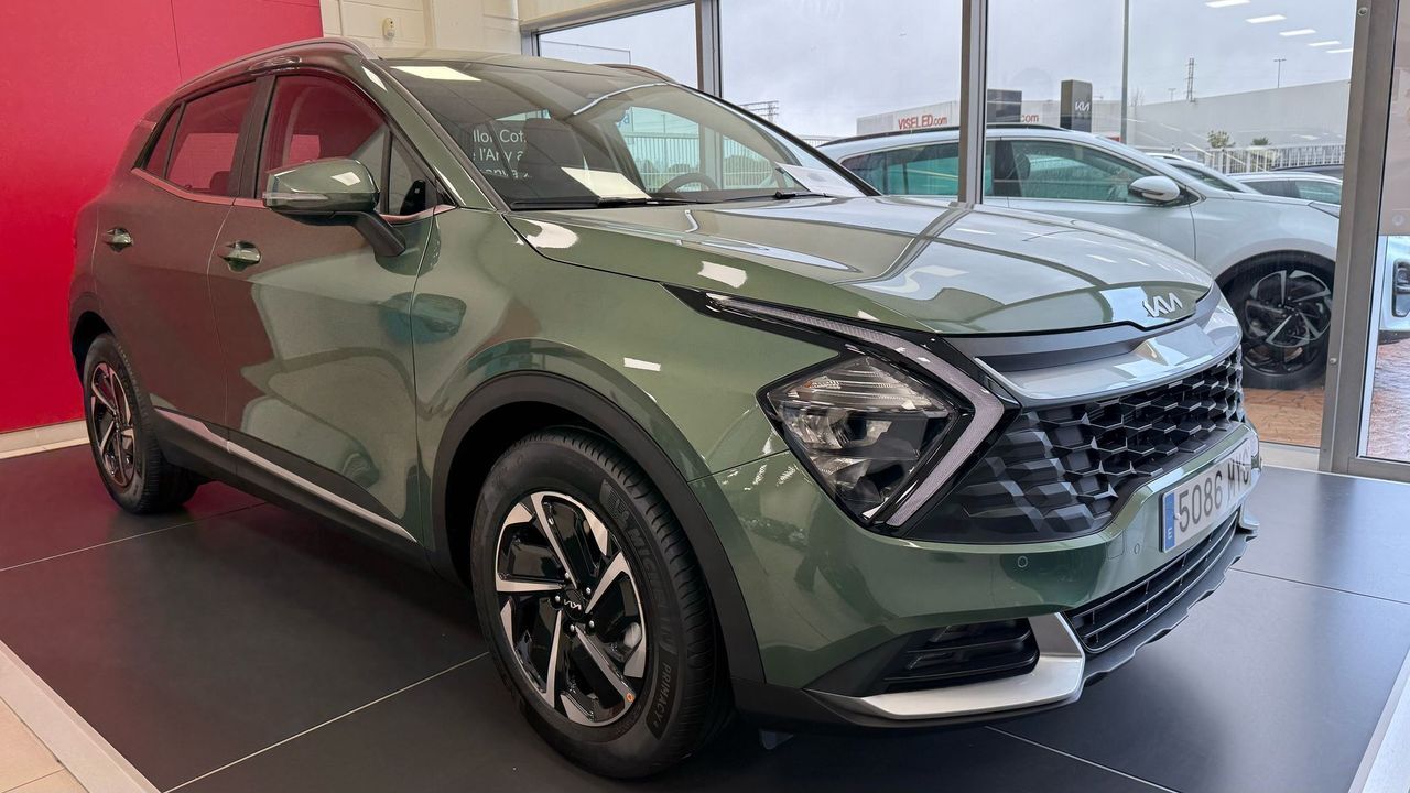 KIA Sportage (1.6 CRDi MHEV 100kW (136CV) Drive 4x2) en Barcelona