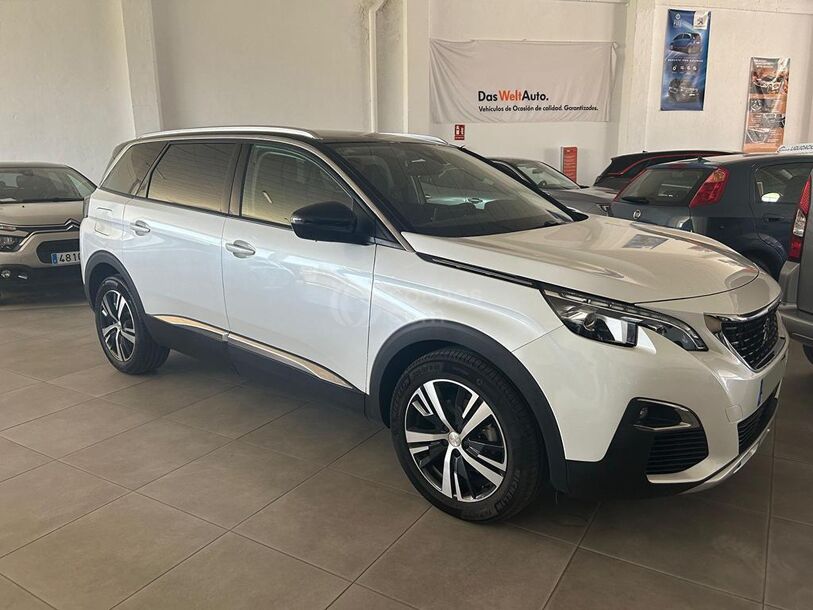 Foto del PEUGEOT 5008 1.2 PureTech S&S Allure 7 pl. 130