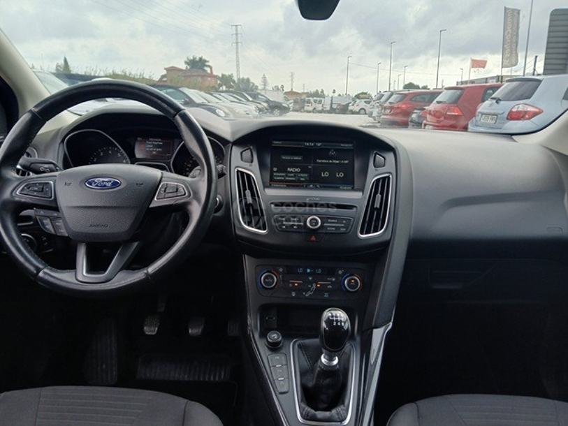 Foto del FORD Focus 1.0 Ecoboost Auto-S&S Titanium 125