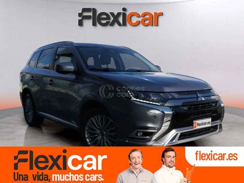 Foto del MITSUBISHI Outlander PHEV Kaiteki 4WD