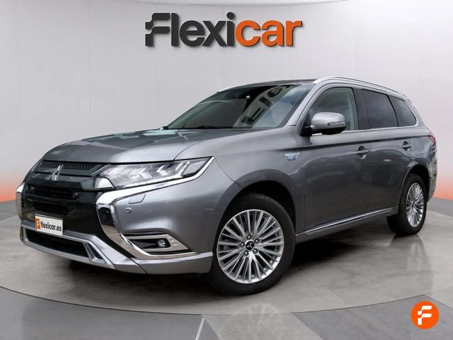 Foto del MITSUBISHI Outlander PHEV Kaiteki 4WD