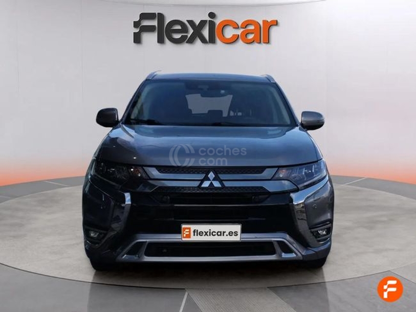 Foto del MITSUBISHI Outlander PHEV Kaiteki 4WD