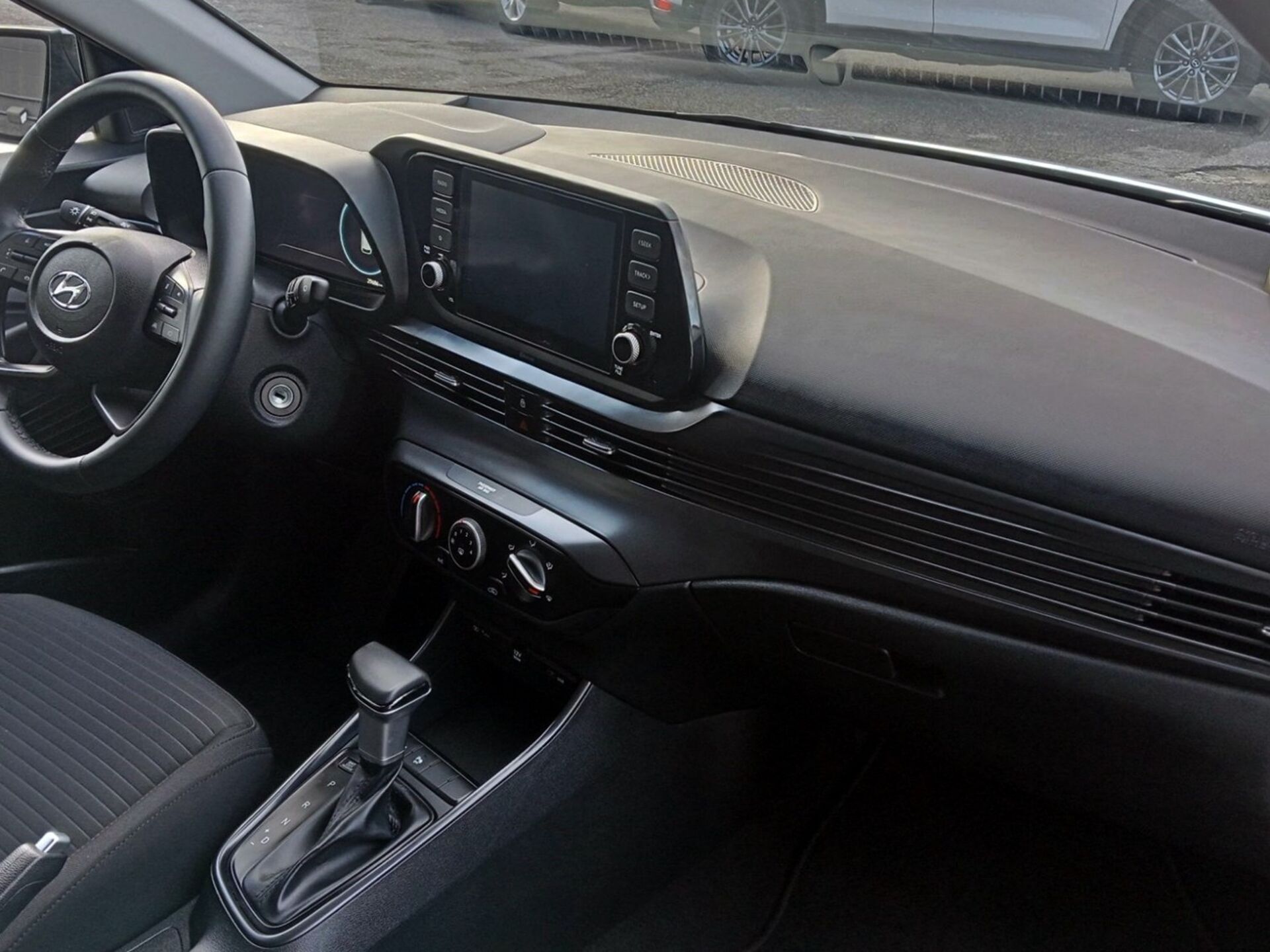 Imagen 3 de HYUNDAI i20