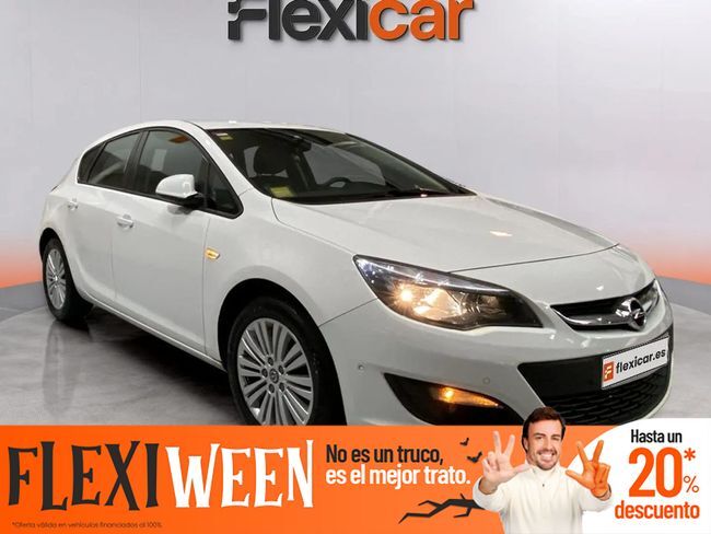 OPEL Astra (1.6 CDTi 110 CV Dynamic ST) en Navarra