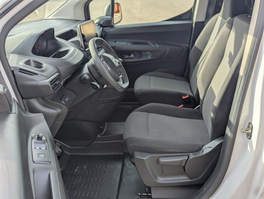 Foto del PEUGEOT Partner 1.5BlueHDI Premium Standard 1000kg 100