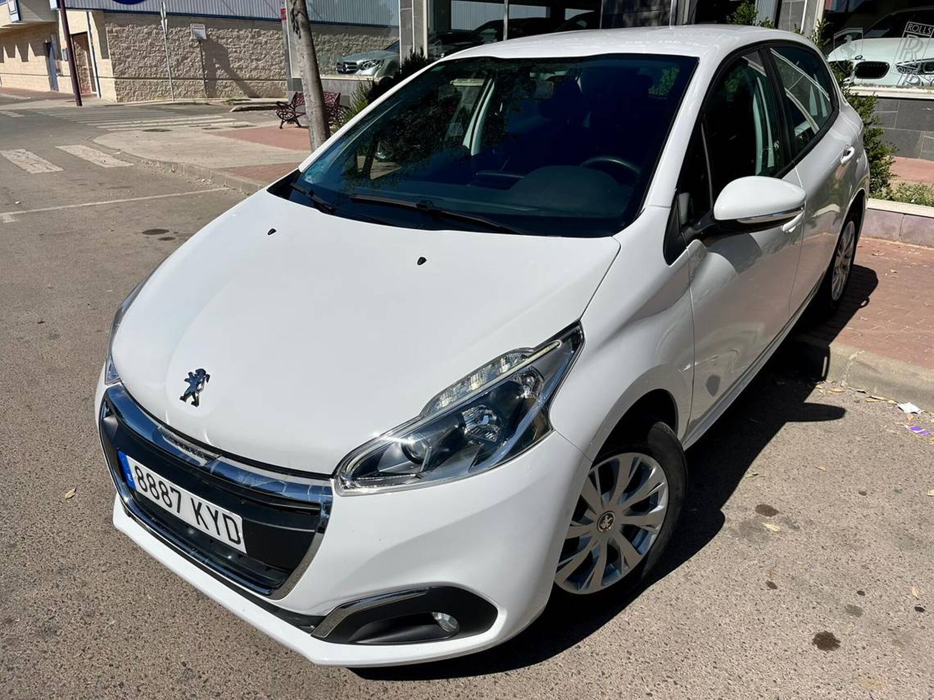 Imagen 2 de PEUGEOT 208