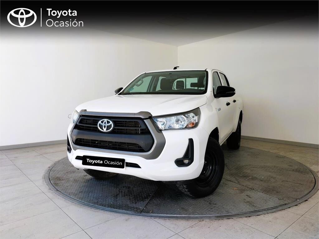 TOYOTA Hilux (Cabina Doble GX 2.4D 150 T/M 6v (4x4)) en Madrid