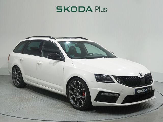 SKODA Octavia (2.0 TSI 169 kW (230 CV) DSG RS) en León