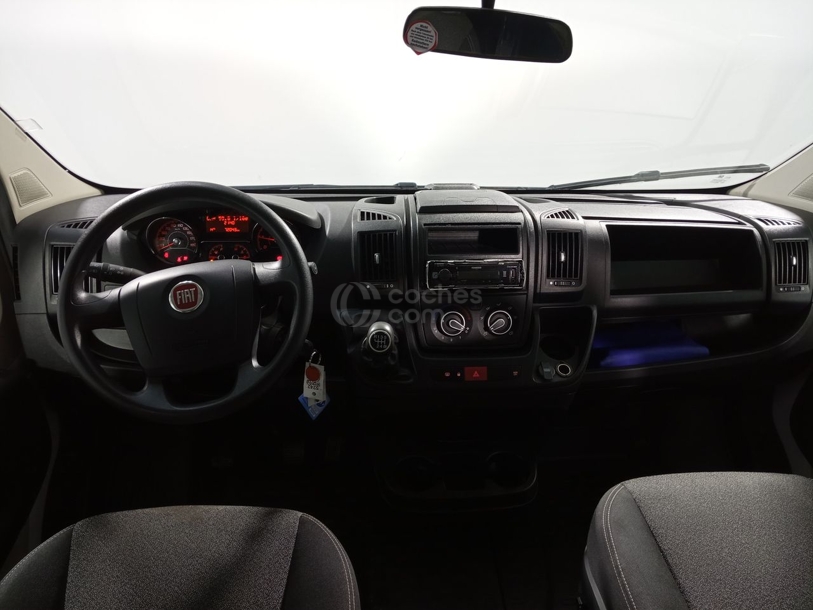 Foto del FIAT Ducato Combi 30 2.0Mjt Corto 85kW